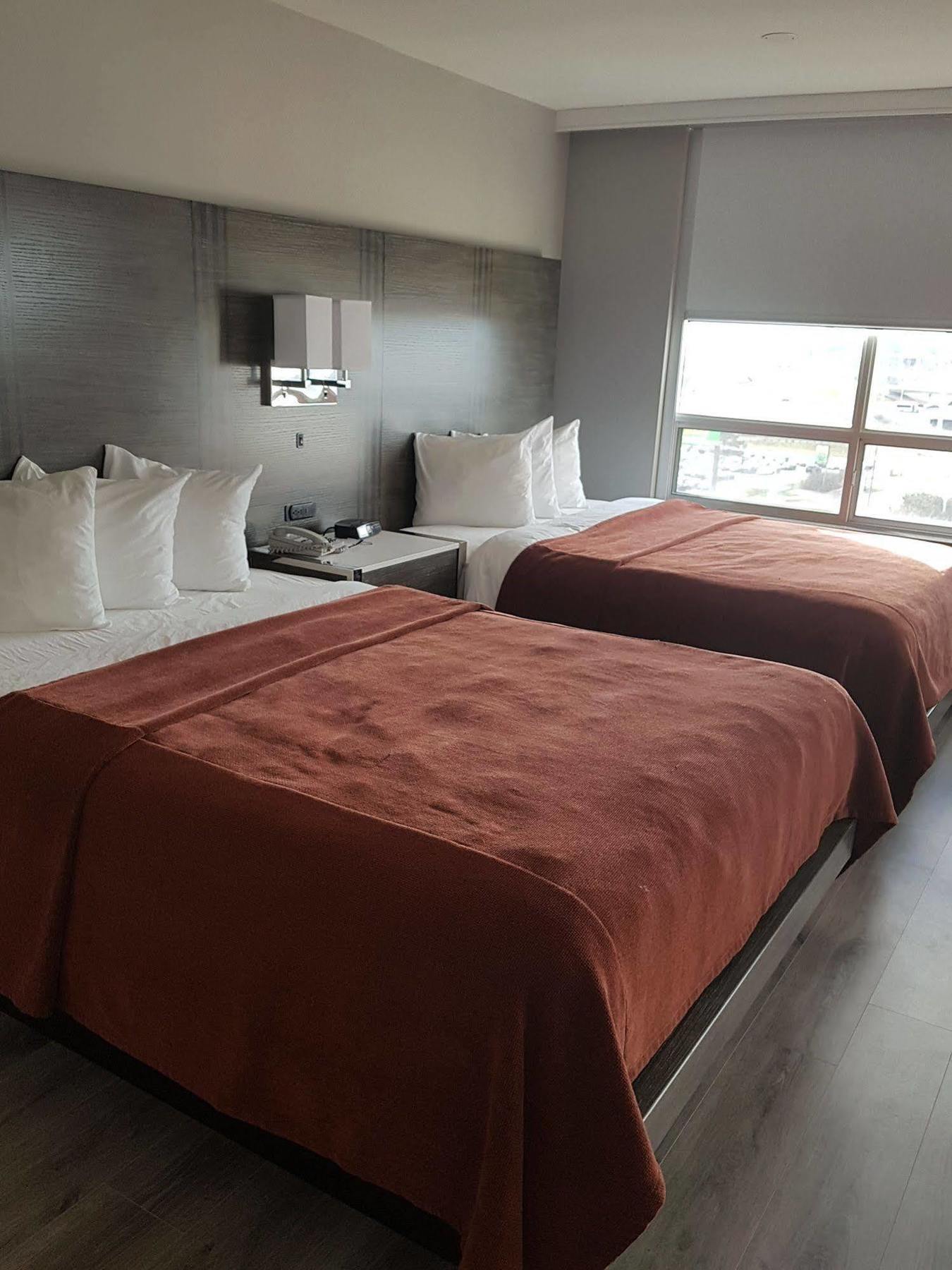 Hotel Carlingview Toronto Airport Mississauga Exteriér fotografie